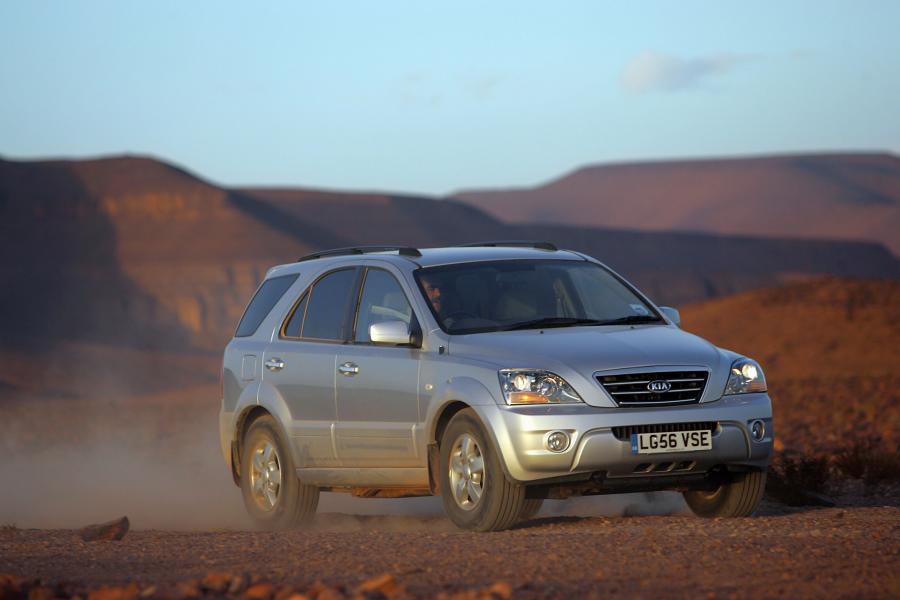 Kia Sorento 2006 года  (фото 24 из 57)